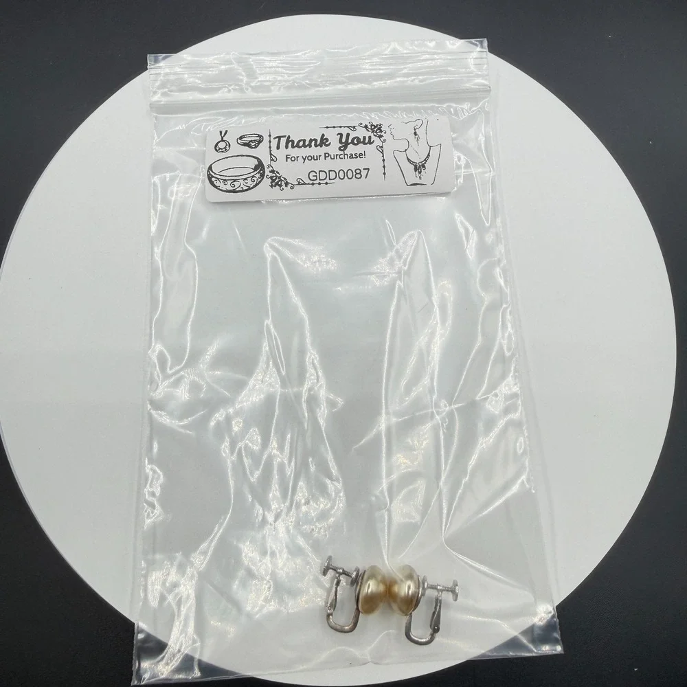 Faux Pearl Screw Back Earrings Champagne Cream Silver Tone Classic Costume Pair